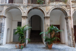 Nilo 1 - Shelter in the center by Napoliapartments